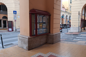 Bacheca espositiva portici di Imperia Oneglia