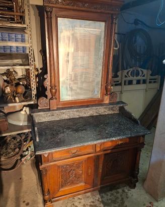Mobili ungheresi fine ottocento