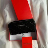 Nuovo portafoglio Valentino nero