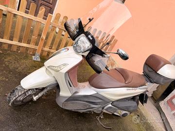 Piaggio Beverly 300 