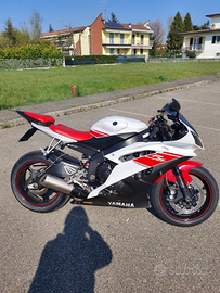 Yamaha R6 2014 7500 trattabili