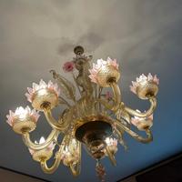 Lampadario in vetro di Murano con dettagli in oro