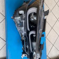 Faro Mazda CX-5 2023 anteriore destro