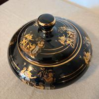 ciotola in ceramica nera con coperchio