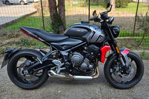 Triumph Trident 660