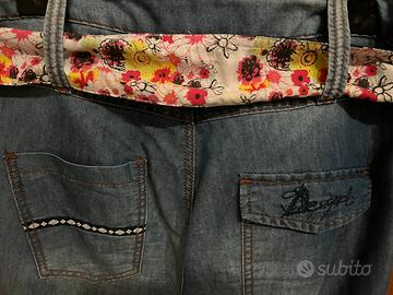 Jeans con stampa