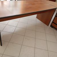 scrivania angolare da ufficio 