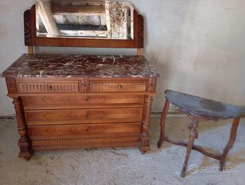 comò da camera con tavolino