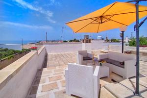 Terrazza sulla spiaggetta di mancaversa centro 6p