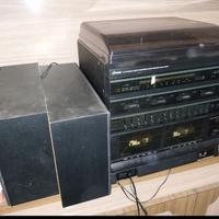 2 stereo con casse e giradischi