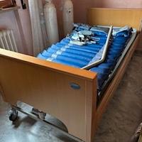 Letto ospedaliero elettrico