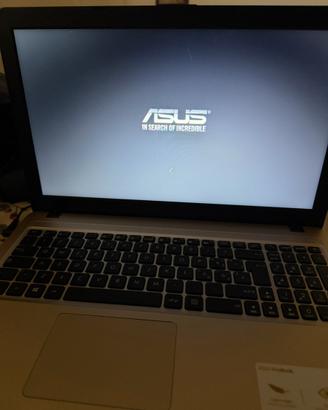 Portatile ASUS VivoBook 15.6