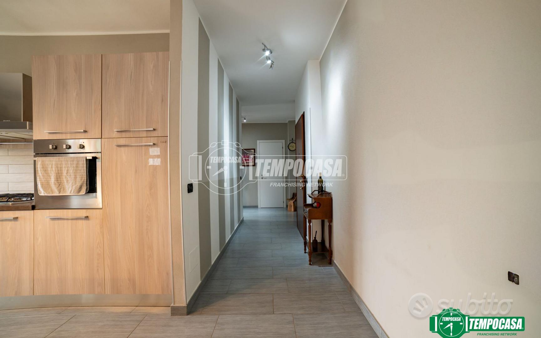 Appartamento – Arona, Regione Siberia, Campagna - Altro