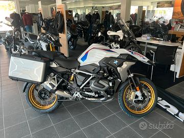 BMW GS 1250 2023 Rally – 1.500 km – Pari al nuovo