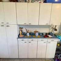 Mobile da cucina e due credenze anni 70