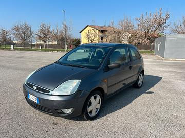Ford Fiesta 1.2. 55KW 75cv  Euro 4 Neopatentati