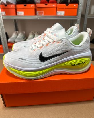 Nike Vomero Plus 42