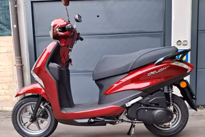 Scooter Yamaha D'Light 125 2024 praticamente nuovo