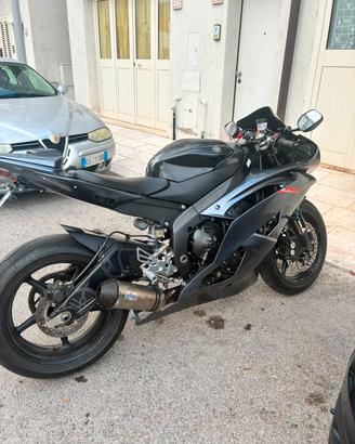 Yamaha r6 