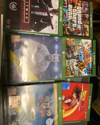 Xbox One X edizione Gold