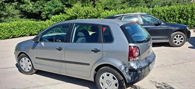 pronta per viaggiare bella polo
