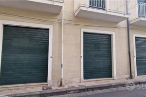 Locale commerciale 150mq con deposito a Giarre