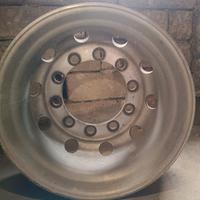 Cerchi in lega camion 