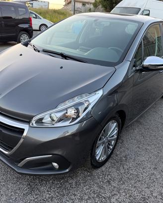 Peugeot 208 BlueHDi 75 5 porte Allure