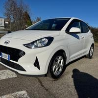 Hyundai i10 idonea ai neopatentati tagliandata