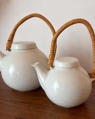 Coppia di teiere vintage