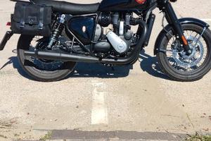 BSA Gold STAR black Shadow 650 monocilindrica