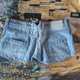 short donna in jeans