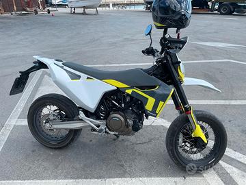 Husqvarna 701 Supermoto - 2022