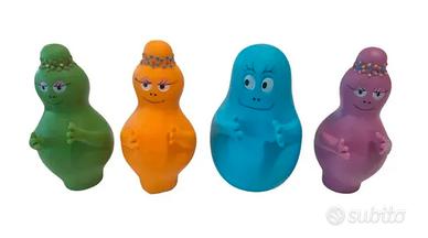 Famiglia di Barbapapà del 1974 in gomma. Set di 4