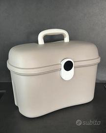 Portabottiglie termico con accessori “AVERLI”