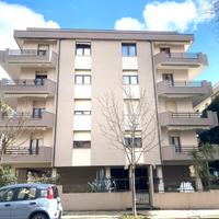 Quadrivano con posto auto in via Mastino