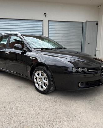 Alfa Romeo 159 1.9 JTDm 16V Sportwagon