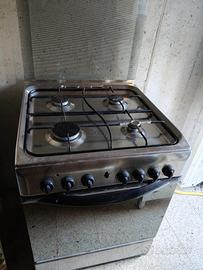 Piano cottura 4 fuochi + forno 