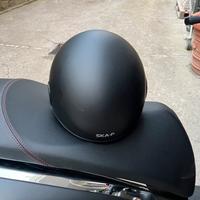 Casco nero opaco