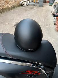 Casco nero opaco