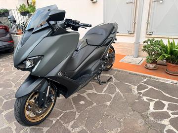 Tmax 560