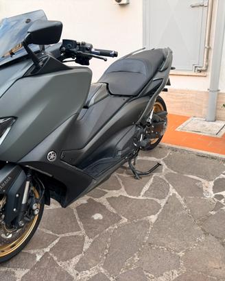 Tmax 560