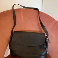 Borsa nuova in pelle nera a tracolla, marca Biasia