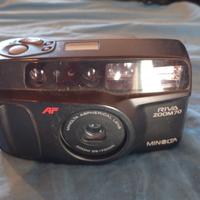  📸
Minolta Riva Zoom 70 analogica 35mm