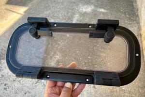 Oblò originali LEWMAR