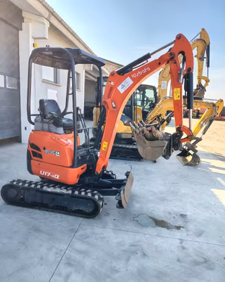Kubota U17-3α 2019 – 2.930 ore – 2 benne