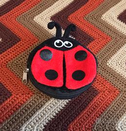 Portamonete soggetto coccinella con zip