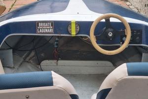 Barca motoscafo fuoribordo