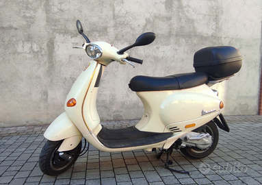 Vespa 125 ET4