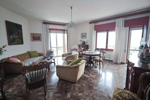 5 LOCALI A CASTELFORTE